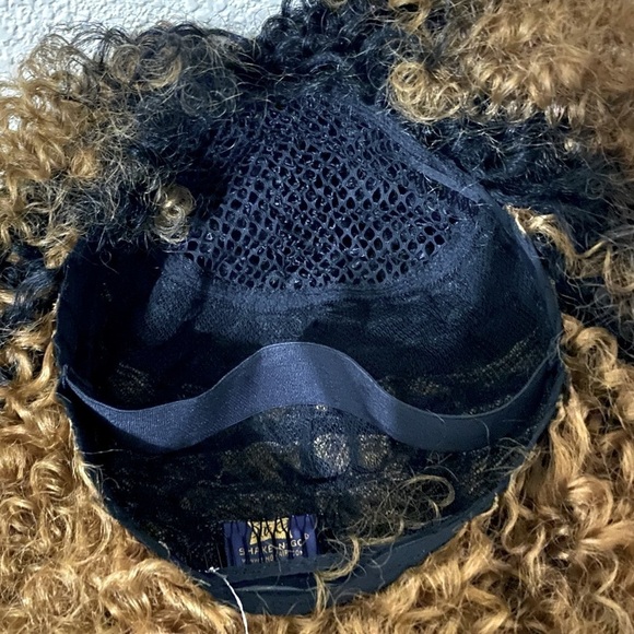 Women’s Curly Ombré Honey Brown Black Full Wig Synthetic Voluminous NWT - Picture 5 of 11